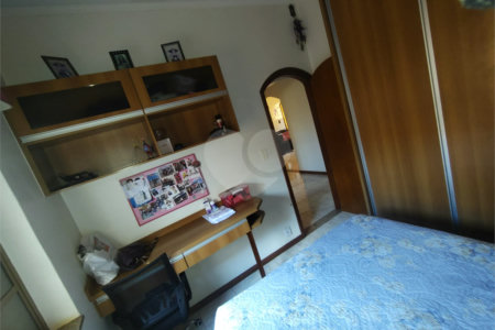 Casa à venda com 4 quartos, sendo 1 suíte, em Jardim Silvânia (vila Xavier), Araraquara, SP