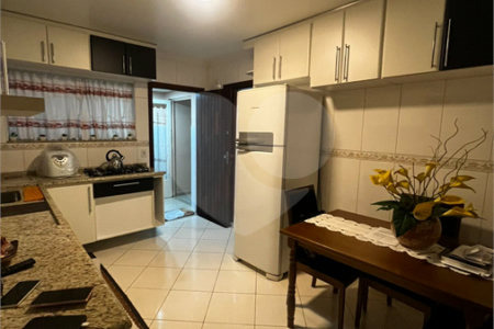 Sobrado à venda com 5 quartos, sendo 3 suítes, em Jardim Jaraguá (são Domingos), São Paulo, SP