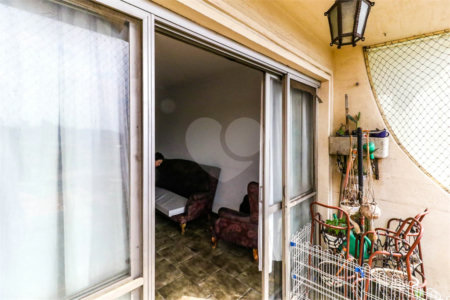 Apartamento à venda com 3 quartos, sendo 1 suíte, em Santo Amaro, São Paulo, SP