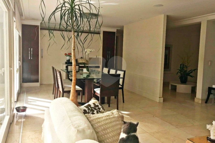 Casa à venda com 4 suítes em Horto Florestal, São Paulo, SP