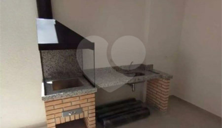 Sobrado à venda com 3 quartos, sendo 1 suíte,  em Jardim Maristela, São Paulo, SP