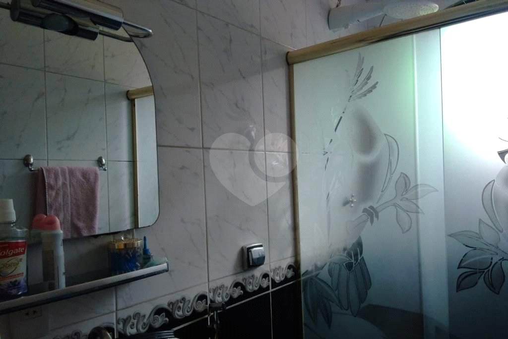 Casa à venda com 4 quartos, sendo 2 suítes, em Jardim Vila Galvão, Guarulhos, SP