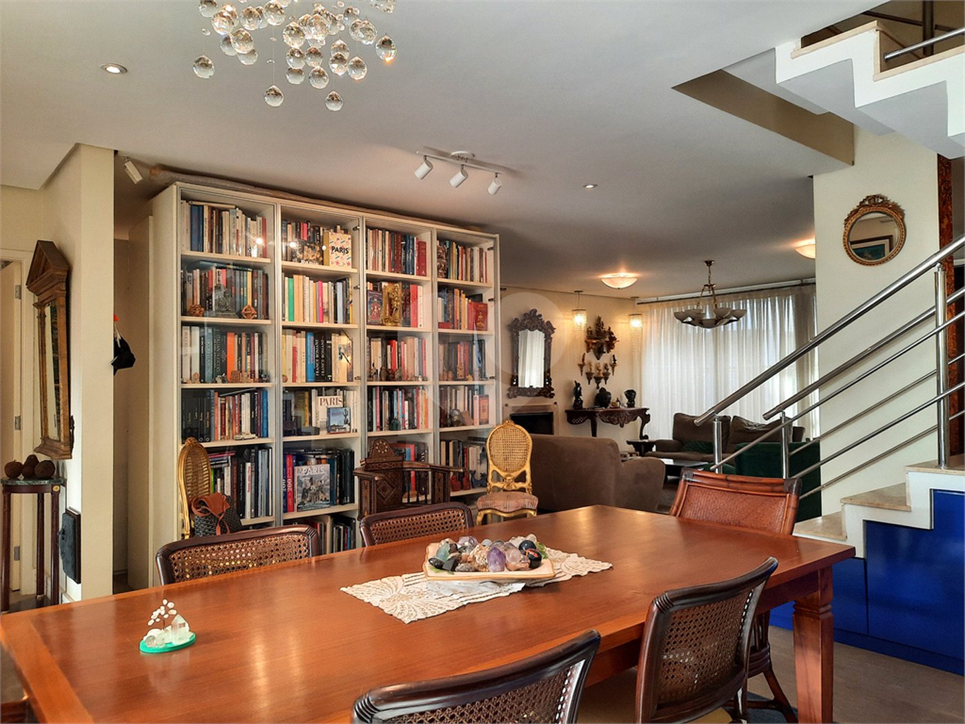 Casa à venda com 4 suítes no condomínio Las Cumbres, São Paulo - SP