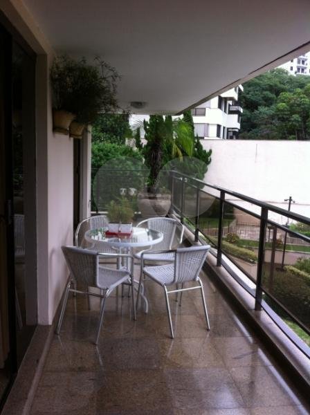 Apartamento à venda com 4 suítes em Real Parque, São Paulo, SP