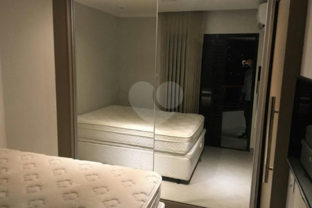 Flat à venda com 1 quarto em Cerqueira César, São Paulo, SP