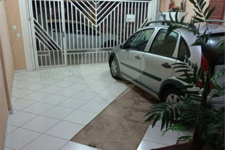 Sobrado à venda com 2 quartos em Jardim Santa Emília, São Paulo, SP