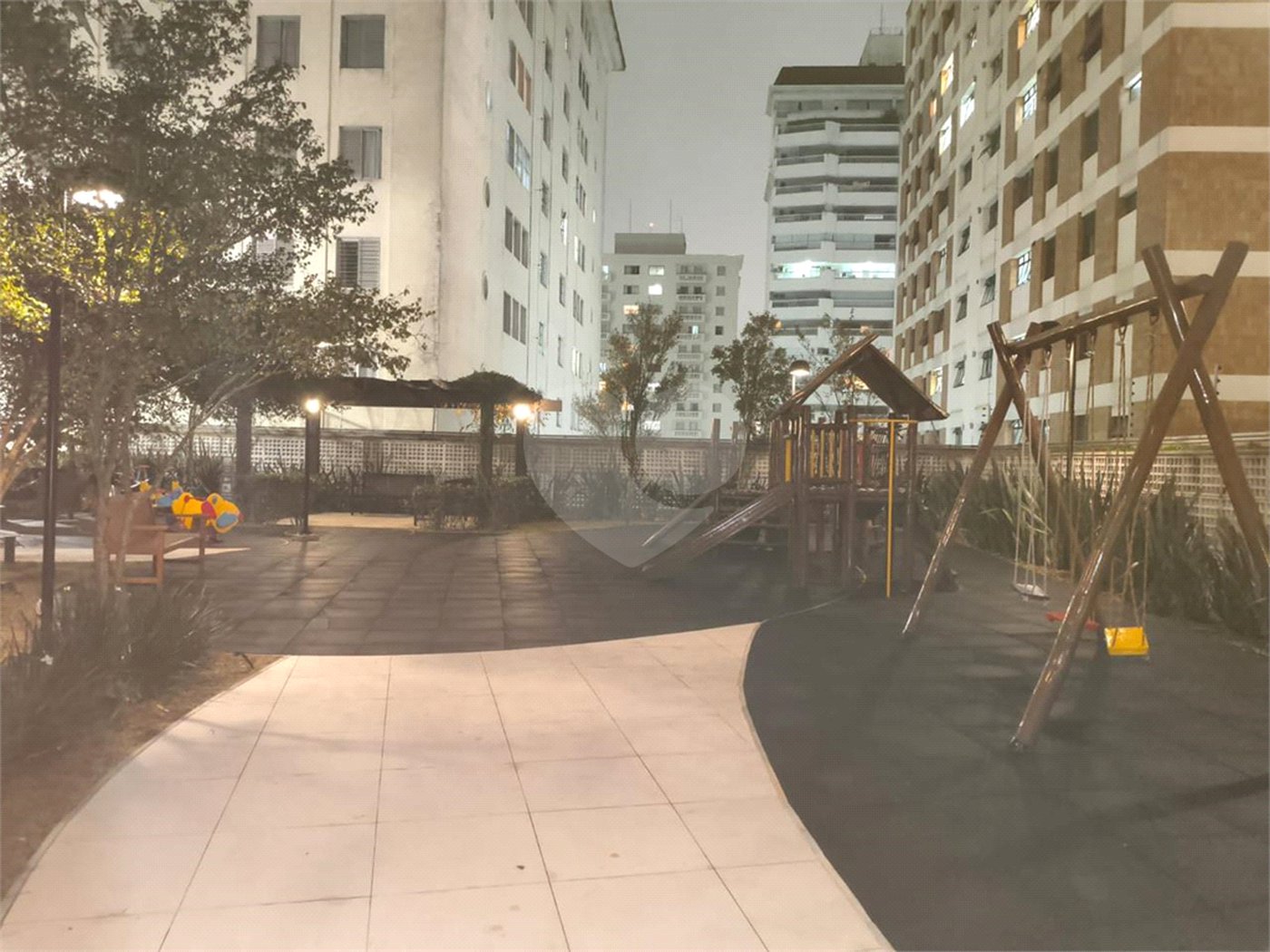Apartamento à venda com 4 quartos, sendo 3 suítes,  em Jardim do Mar, São Bernardo do Campo, SP