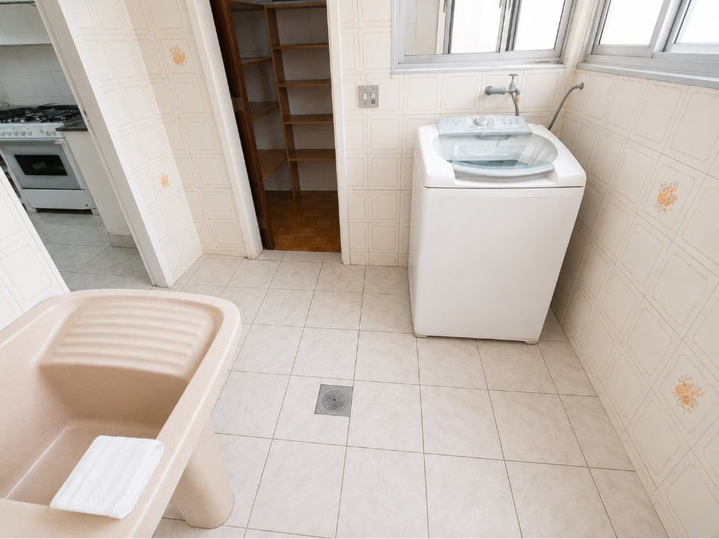 Apartamento com 2 dormitórios à venda, 97 m² por R$ 749.000,00 - Gonzaga - Santos/SP