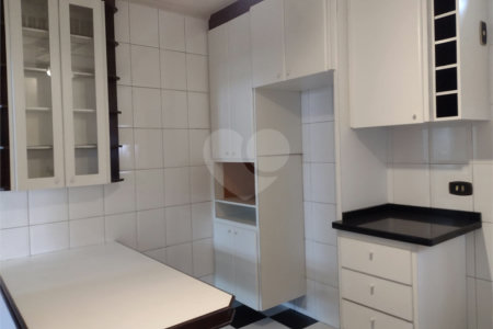 Casa à venda com 4 suítes em Vila Ipojuca, São Paulo, SP