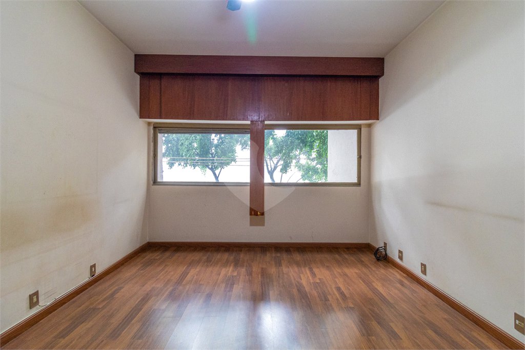 Apartamento à venda com 3 quartos, sendo 1 suíte, em Higienópolis, São Paulo, SP