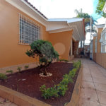 Casa à venda com 3 quartos, sendo 2 suítes,  no Centro, Itapetininga, SP