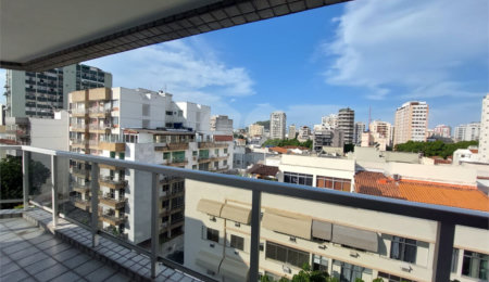Cobertura à venda com 2 quartos, sendo 1 suíte,  em Tijuca, Rio de Janeiro, RJ