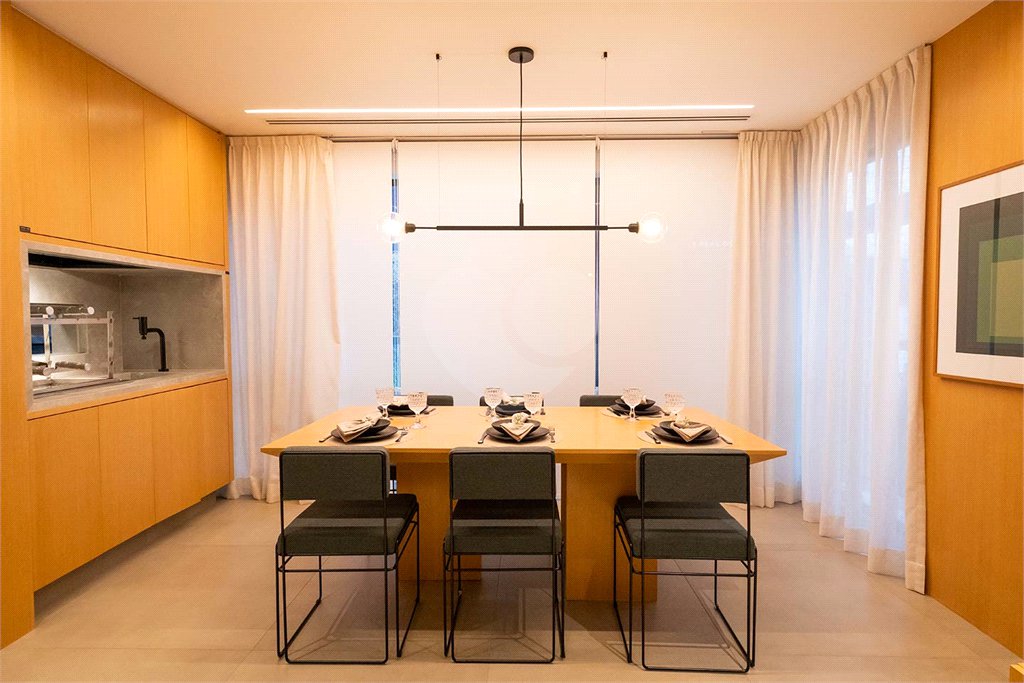 Apartamento à venda com 2 quartos, sendo 1 suíte, em Pinheiros, São Paulo, SP