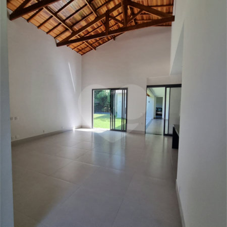 Casa à venda com 3 suítes no condomínio Terras de Santa Teresa, Itupeva - SP