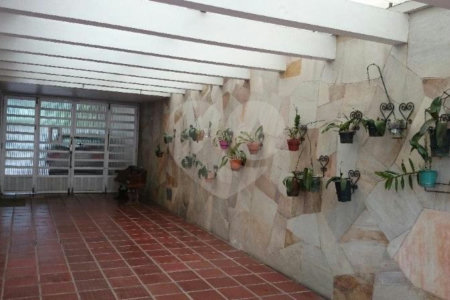 Casa a venda no Planalto Paulista