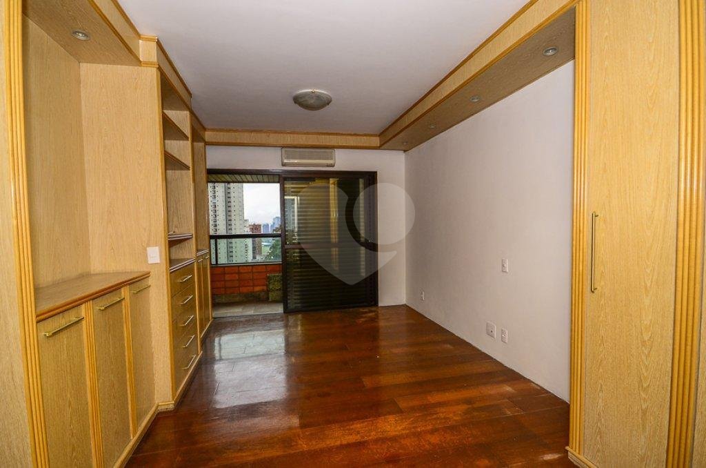 Apartamento à venda com 4 quartos, sendo 2 suítes, em Paraíso do Morumbi, São Paulo, SP