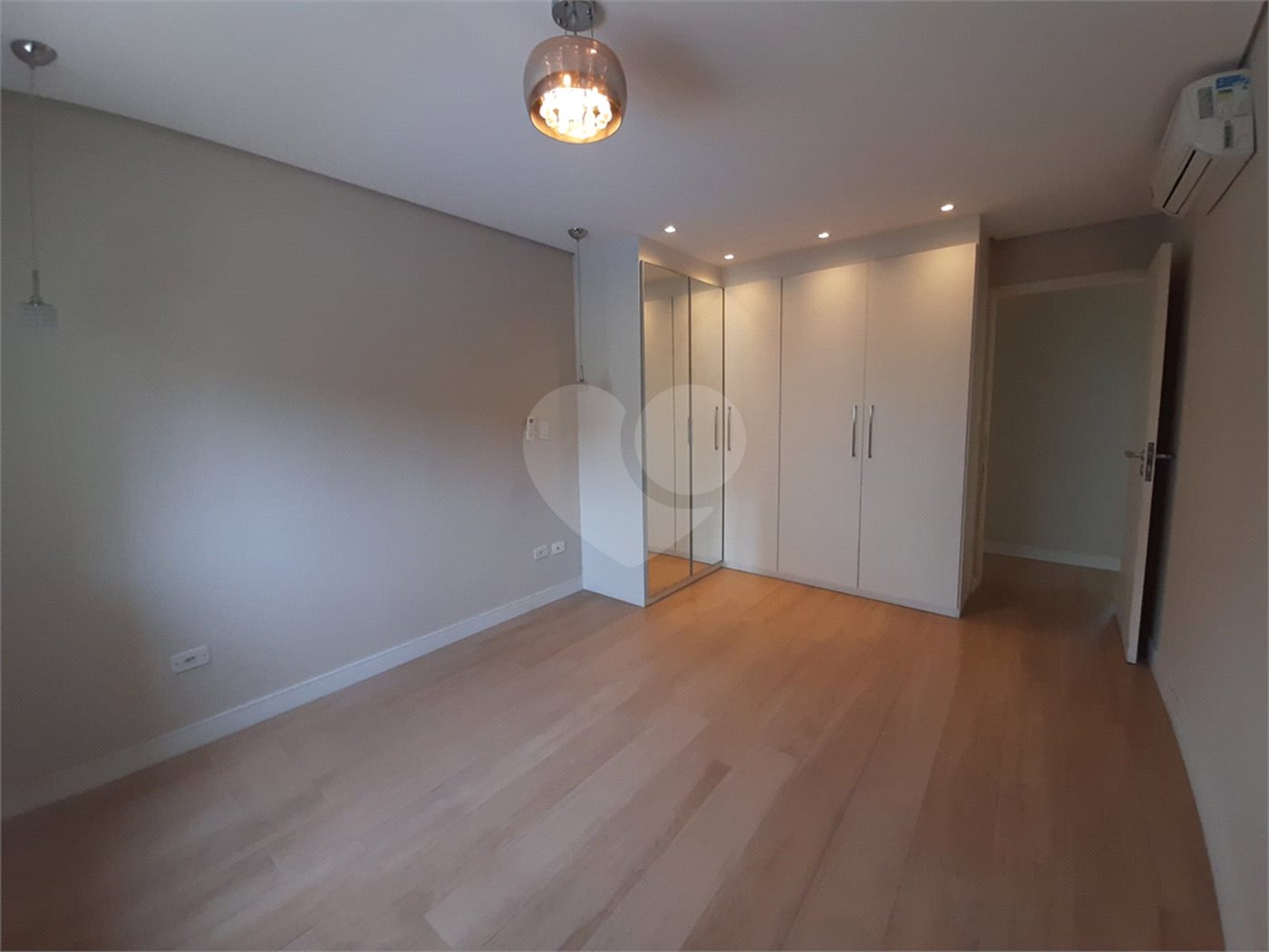 Apartamento à venda com 4 quartos, sendo 2 suítes, em Jardim São Paulo(zona Norte), São Paulo, SP