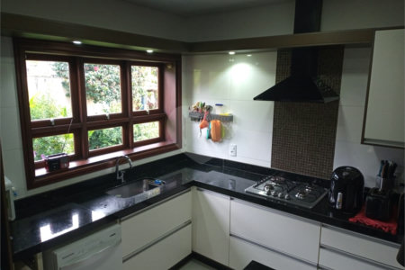 Casa à venda ou para alugar com 3 quartos, sendo 1 suíte, no condomínio Recanto Florido, Vinhedo - SP