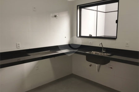 Sobrado à venda com 3 quartos, sendo 1 suíte, em Jardim São Paulo(zona Norte), São Paulo, SP