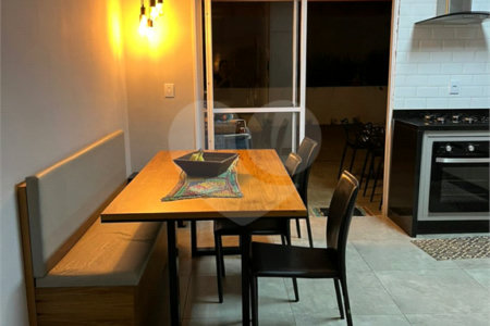 Casa à venda com 3 quartos, sendo 1 suíte,  no condomínio Villagio Imperiale, Louveira - SP