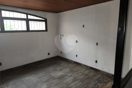 Sobrado à venda ou para alugar com 4 quartos, sendo 2 suítes, no Centro, Araraquara, SP