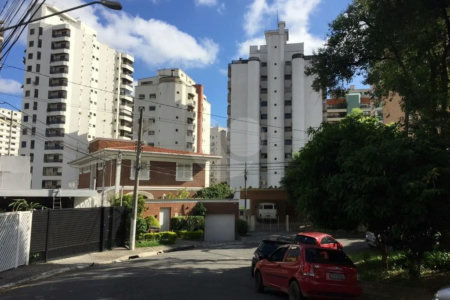 Casa à venda com 3 quartos, sendo 1 suíte, em Santana, São Paulo, SP
