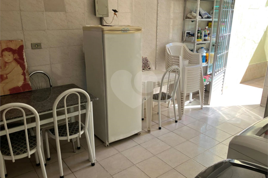 Casa à venda com 3 quartos em Jardim Peri, São Paulo, SP