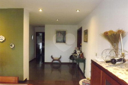 Casa à venda ou para alugar com 4 quartos, sendo 3 suítes,  no condomínio Villa das Flores, São Paulo - SP