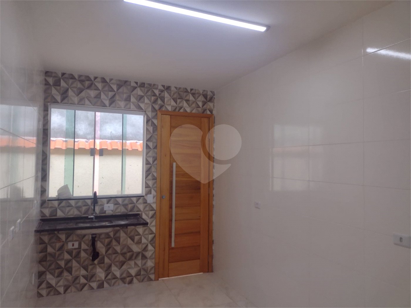 Casa Térrea à venda com 3 quartos, sendo 1 suíte, em Jardim Horto do Ipê, Itaquaquecetuba, SP
