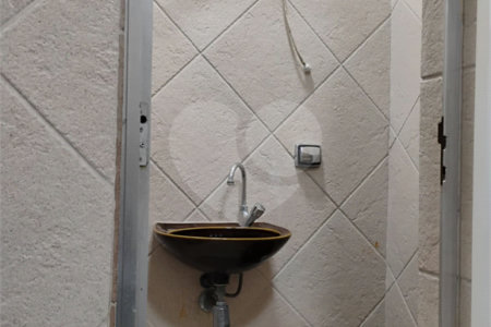 Sobrado à venda com 3 quartos, sendo 1 suíte, em Vila Paulista, São Paulo, SP