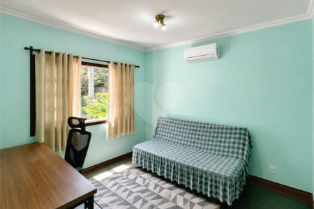 Casa à venda com 5 quartos, sendo 4 suítes, em Parque dos Príncipes, São Paulo, SP