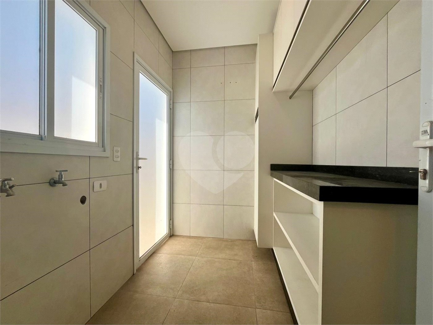 Casa à venda com 3 suítes no condomínio Campos do Conde, Sorocaba - SP