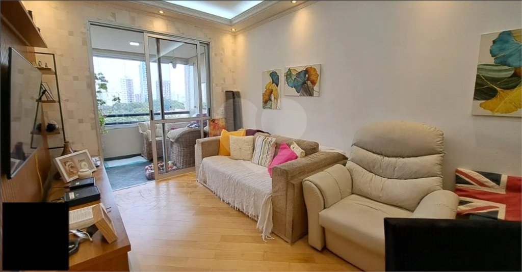 Apartamento à venda com 3 quartos, sendo 1 suíte,  em Vila Gomes Cardim, São Paulo, SP