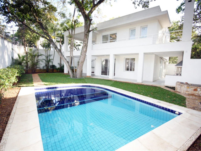 Casa à venda com 4 suítes no condomínio Vila Alba, São Paulo - SP