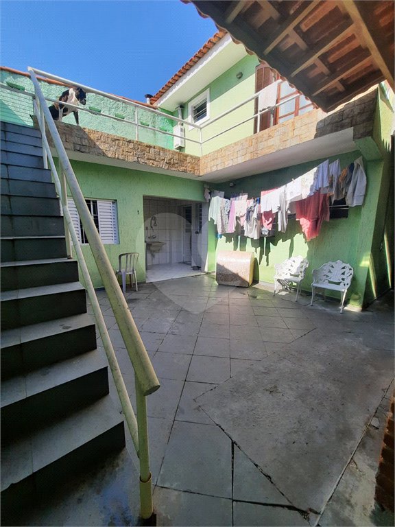 Sobrado à venda com 3 quartos em Jardim Virginia Bianca, São Paulo, SP