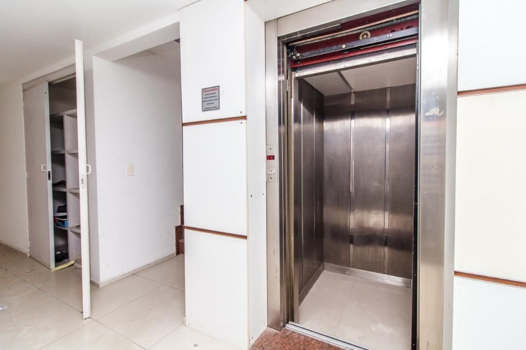 Prédio Comercial de Grande Porte no Centro Histórico de Santos para Venda Ou Aluguel