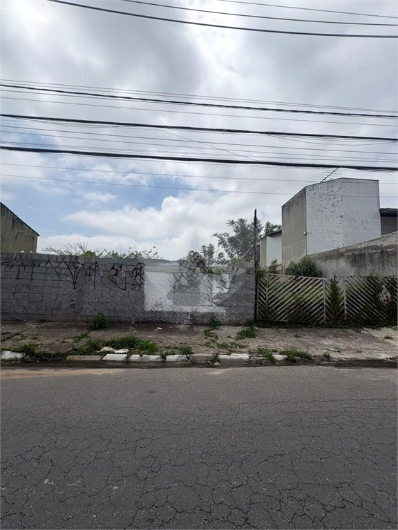 Terreno à venda em Jardim Quaresmeira, Suzano, SP