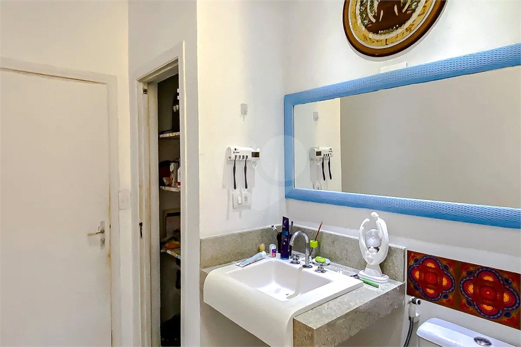 Sobrado à venda com 3 quartos, sendo 2 suítes, em Aclimação, São Paulo, SP