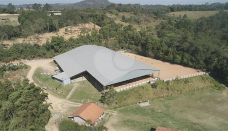 Sítio à venda com 3 suítes em Jardim Guaçu, São Roque, SP