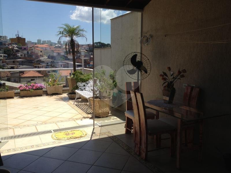 Sobrado à venda com 3 quartos, sendo 1 suíte, em Vila Nova Cachoeirinha, São Paulo, SP