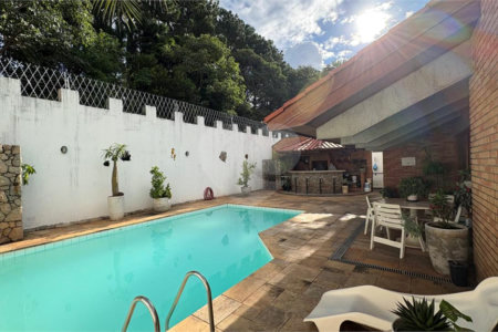 Casa à venda com 5 quartos, sendo 2 suítes,  no condomínio Village D'avignon, Sorocaba - SP