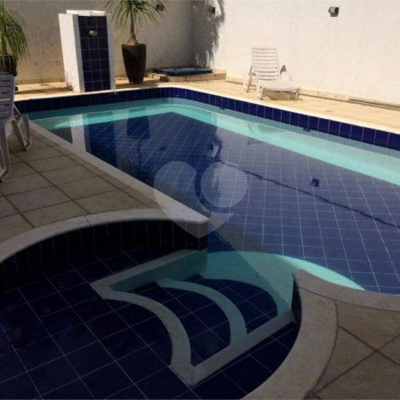 Casa à venda com 3 suítes no condomínio Residencial Jardim Paulista I, Vinhedo - SP