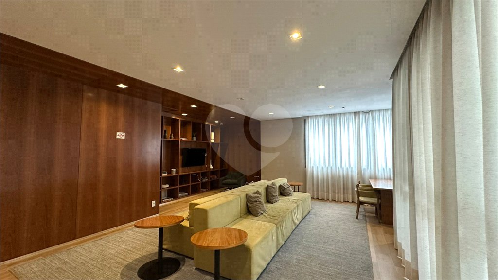 Apartamento à venda com 3 suítes em Jardim Prudência, São Paulo, SP