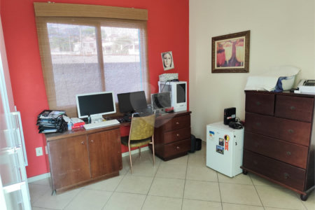 Sobrado à venda com 3 quartos, sendo 2 suítes, em Vila Romão, Salto, SP