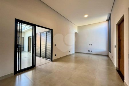Casa à venda com 3 quartos, sendo 1 suíte, no condomínio Park Gran Reserve, Indaiatuba - SP