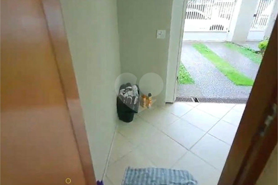 Sobrado à venda com 3 quartos, sendo 1 suíte,  em Parque Vitória, São Paulo, SP