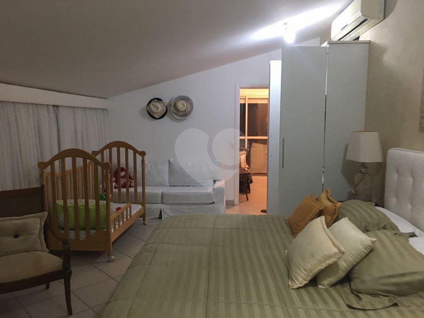 Triplex à venda com 6 suítes em Riviera de São Lourenço, Bertioga, SP