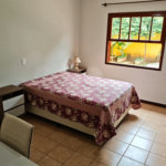 Casa à venda com 4 quartos, sendo 2 suítes,  em Country Residencial Felix, Bom Jesus dos Perdões, SP
