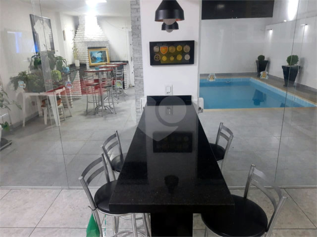 Sobrado à venda com 3 quartos, sendo 1 suíte,  em Imirim, São Paulo, SP
