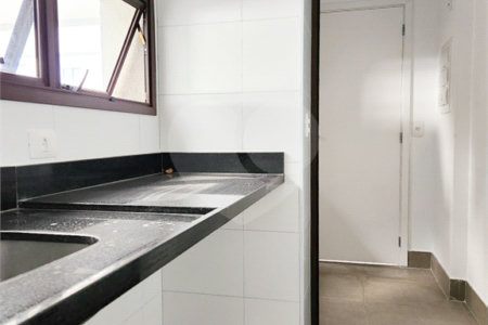 Apartamento à venda com 2 quartos, sendo 1 suíte,  em Vila Mariana, São Paulo, SP